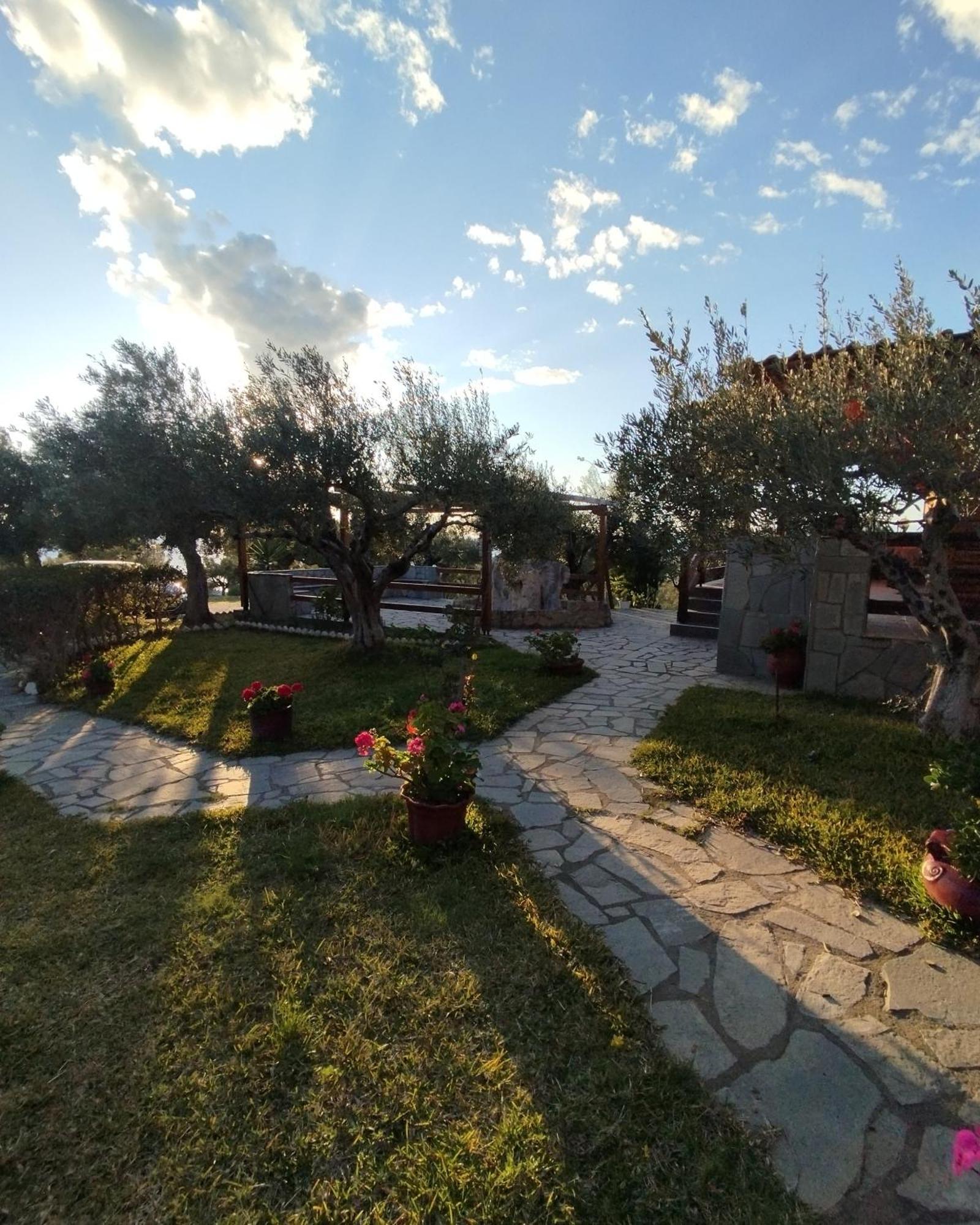 Vigla Ias Hotel Неос Мармарас Екстериор снимка